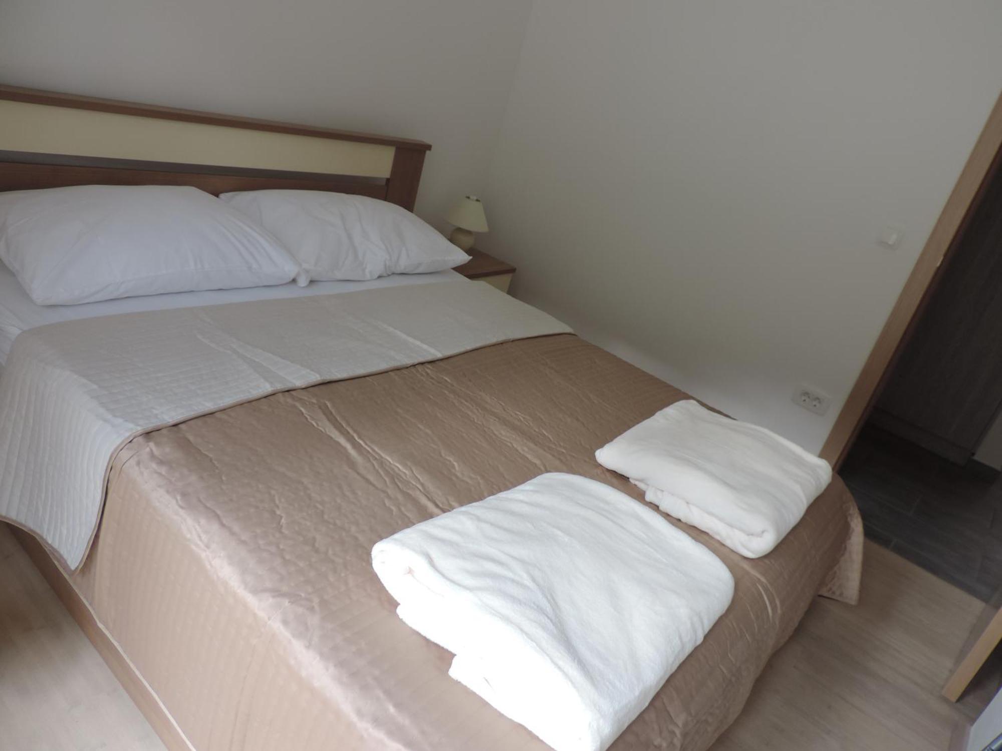 Apartments Lori Biograd Na Moru Εξωτερικό φωτογραφία