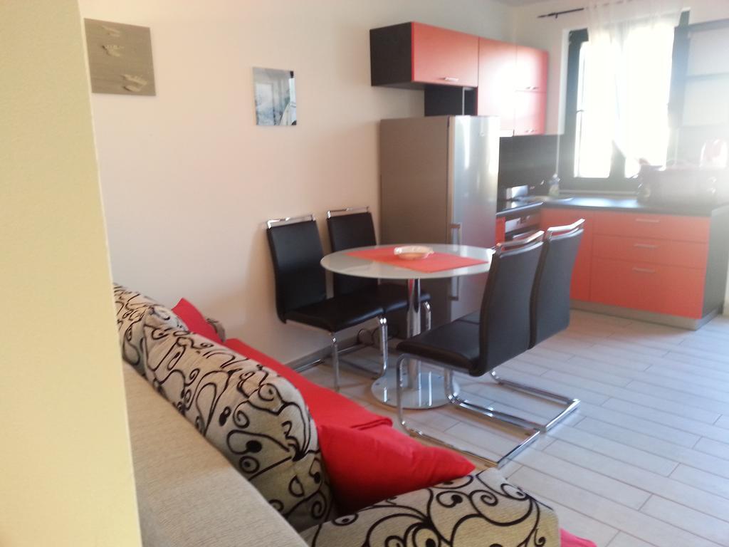 Apartments Lori Biograd Na Moru Δωμάτιο φωτογραφία