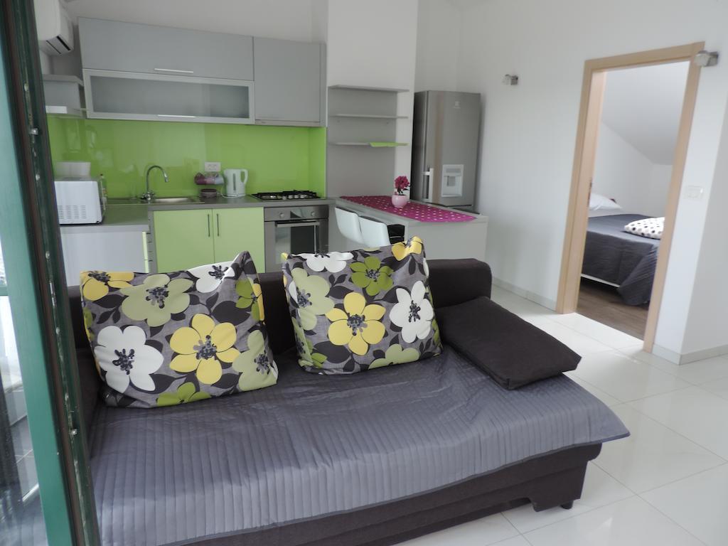 Apartments Lori Biograd Na Moru Δωμάτιο φωτογραφία